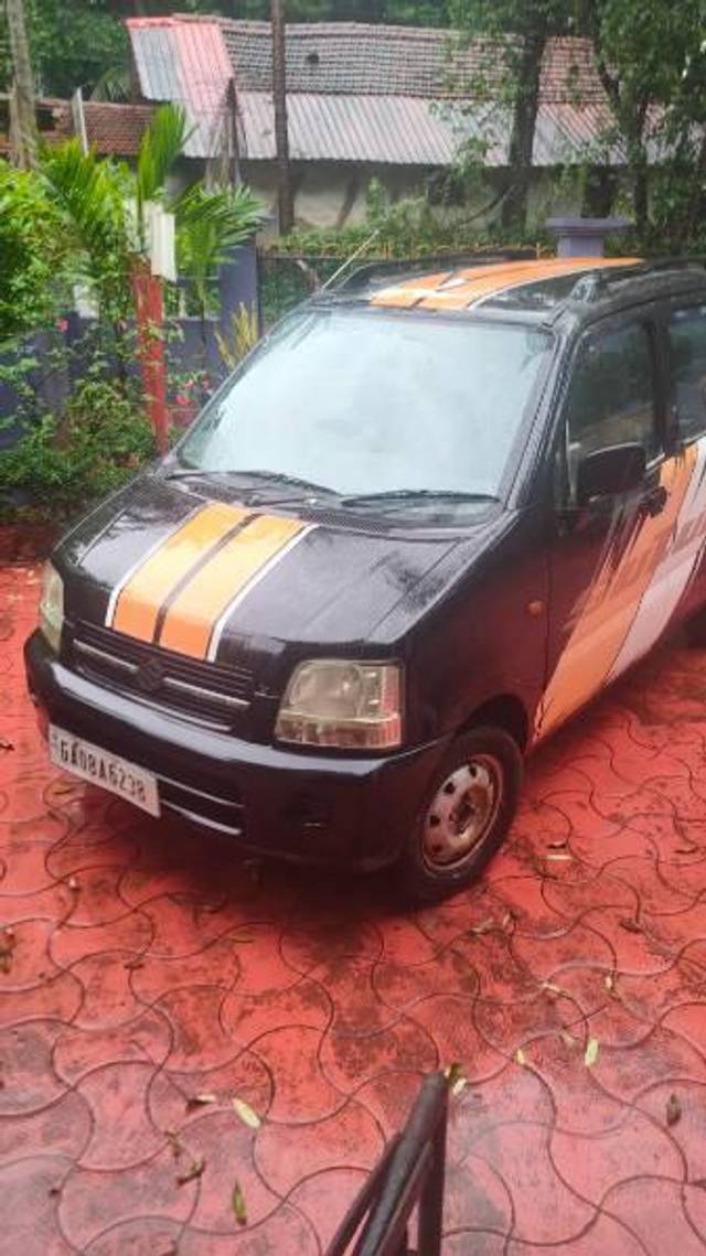 https://images10.gaadi.com/usedcar_image/4588723/original/processed_1d51fa8c-8e82-46c4-80c4-b6f039904e30.jpg?imwidth=6400