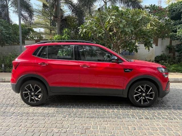 https://images10.gaadi.com/usedcar_image/4588738/original/processed_8cc0e014-b0c5-4fa3-9b29-8890f1866ce4.jpeg?imwidth=6401