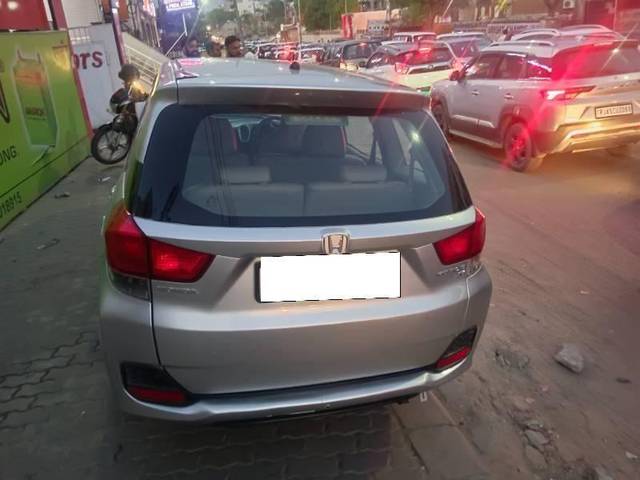 https://images10.gaadi.com/usedcar_image/4588757/original/processed_processed_71064661-3037-48c6-afcf-231d22f92371.jpg?imwidth=6400