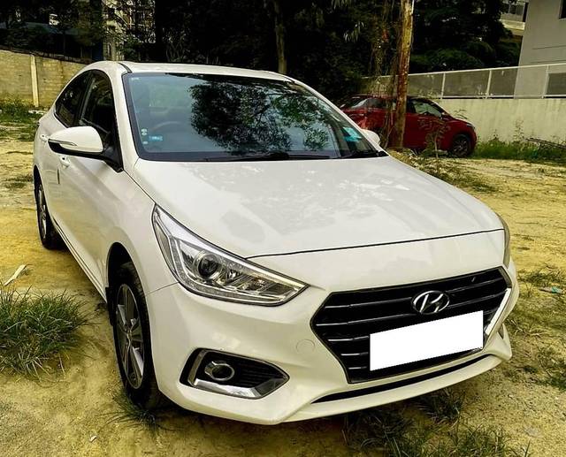 https://images10.gaadi.com/usedcar_image/4588758/original/processed_720314536c42e2f8d239a5911f4ab4a6.jpg?imwidth=6400