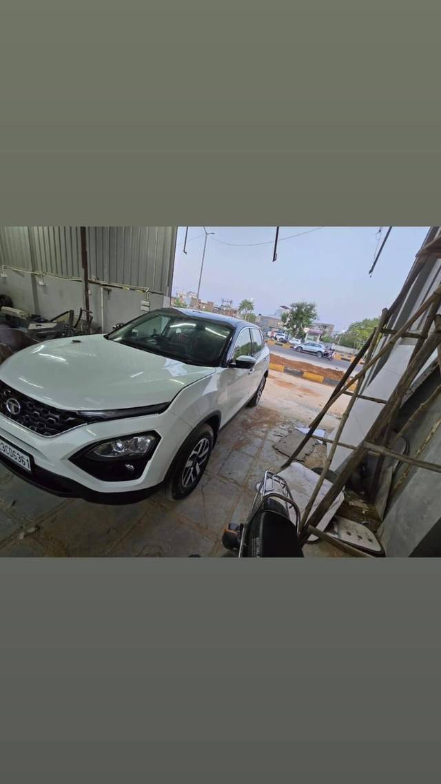 https://images10.gaadi.com/usedcar_image/4588769/original/processed_15825ae2c401dcde6cf63003f058c9a0.jpg?imwidth=6402