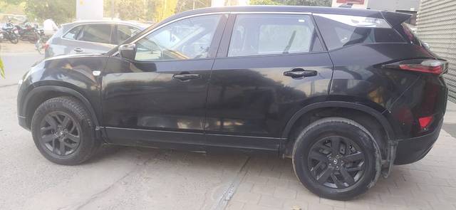 https://images10.gaadi.com/usedcar_image/4588775/original/a974a0aa7fbcc3346a77118c0b77e3dd.jpg?imwidth=6402