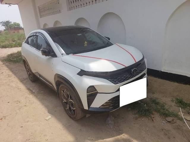 https://images10.gaadi.com/usedcar_image/4588783/original/processed_e948b7ce-8ea2-4aa5-b786-c8f18c654e57.jpg?imwidth=6402