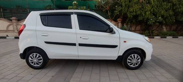 https://images10.gaadi.com/usedcar_image/4588797/original/032371db3fc39a2eb1eb6aeb81735152.jpg?imwidth=6401