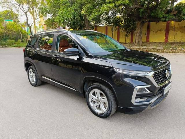 https://images10.gaadi.com/usedcar_image/4588804/original/processed_fe51695779b6146ea7d8dd746e1c1c49.jpg?imwidth=6400