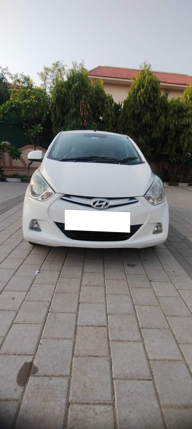 https://images10.gaadi.com/usedcar_image/4588817/original/processed_158f158f92a6bef6cb9b70c102920735.jpg?imwidth=6402