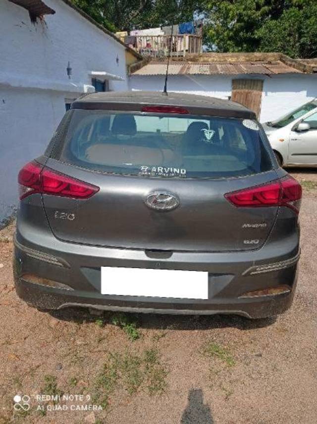 https://images10.gaadi.com/usedcar_image/4588828/original/processed_871711e3-d99e-44b1-b3a7-7977a0fc6192.jpg?imwidth=6401