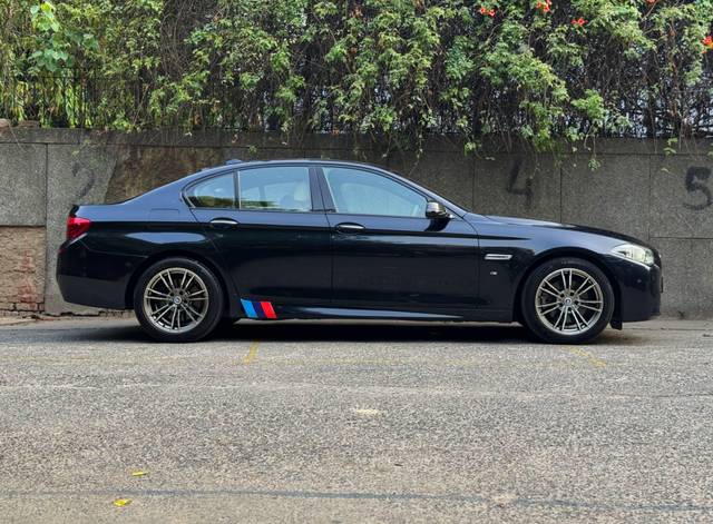 https://images10.gaadi.com/usedcar_image/4588832/original/processed_12eb3f0e72ac7bd7bd59a0ce5dc5a2c0.jpg?imwidth=6401