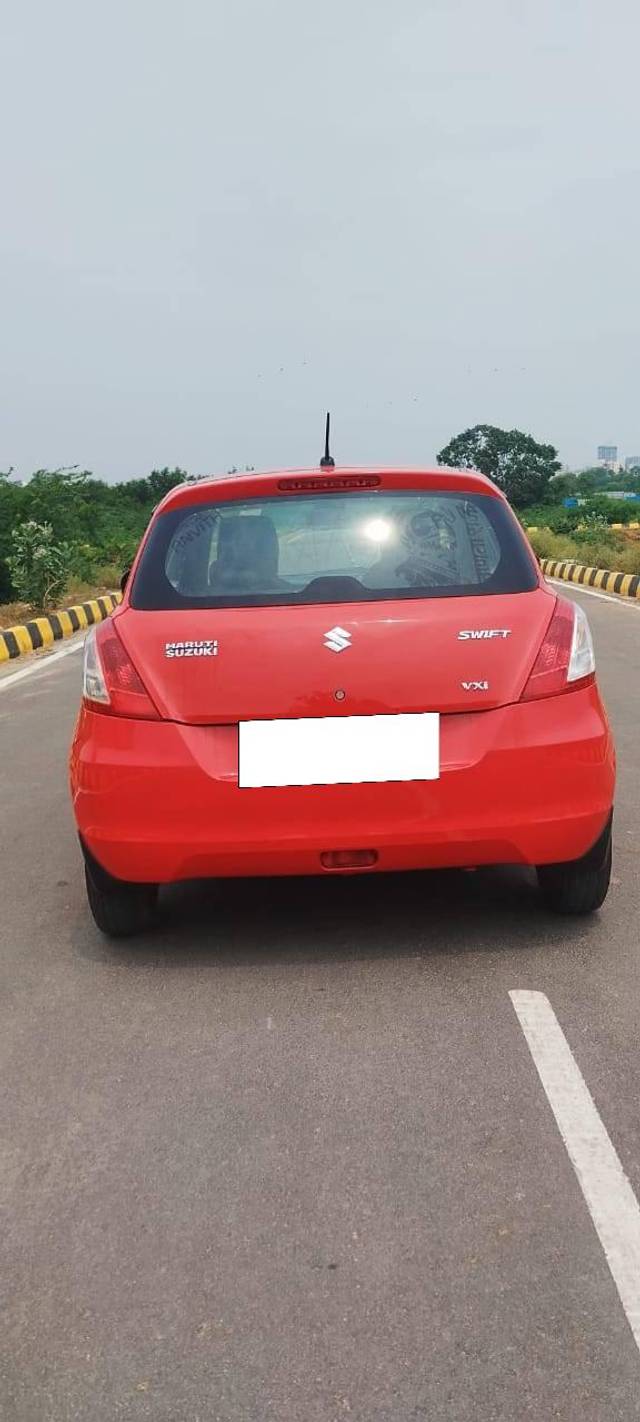 https://images10.gaadi.com/usedcar_image/4588892/original/processed_89e19d9057d47008d44cbc1a948560b4.jpg?imwidth=6401