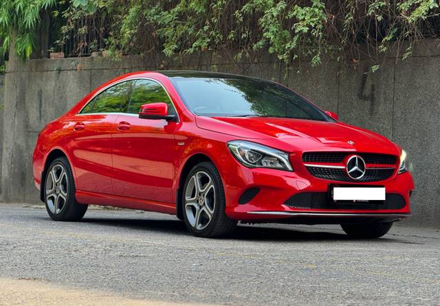 https://images10.gaadi.com/usedcar_image/4588894/original/processed_c4273a235b3105c38198e9c92d68e0ee.jpg?imwidth=6400