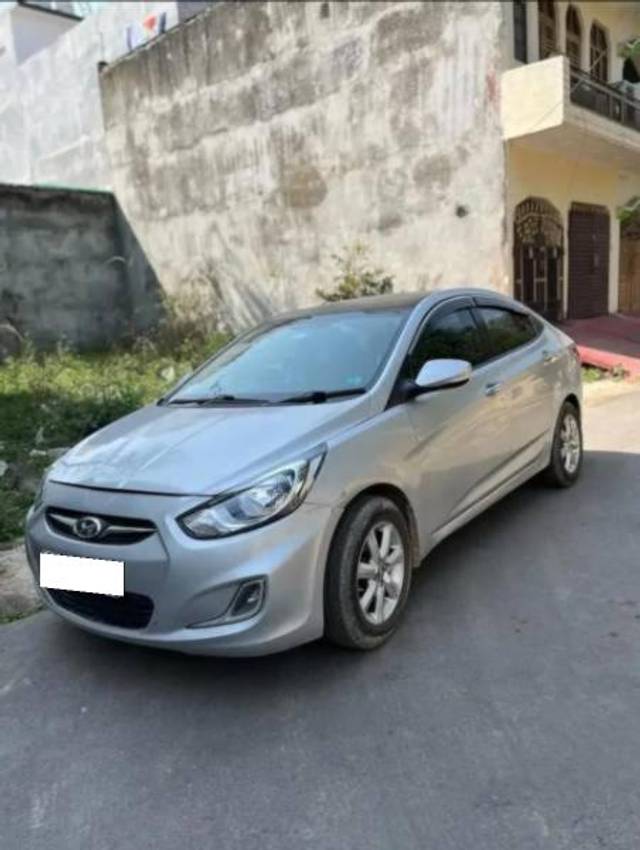 https://images10.gaadi.com/usedcar_image/4588909/original/processed_5956012f-d553-4e14-ad04-f5f56dedaf2a.jpg?imwidth=6400