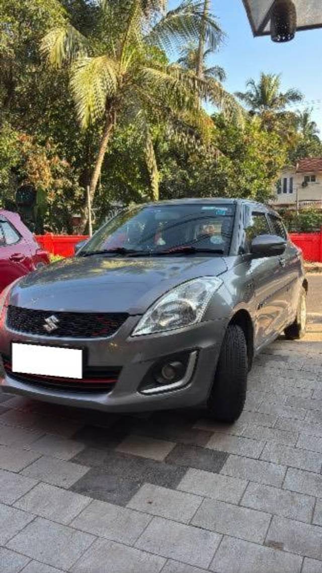 https://images10.gaadi.com/usedcar_image/4588926/original/processed_35f0d3af-d9e1-4a5c-a66a-fed1fb661e06.jpeg?imwidth=6400