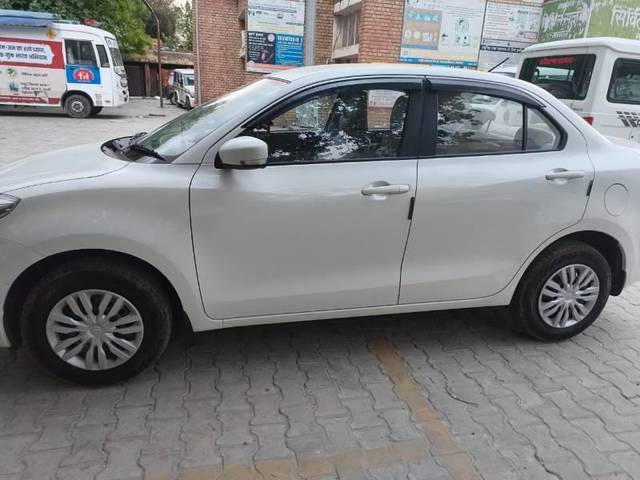 https://images10.gaadi.com/usedcar_image/4588927/original/processed_2a4dedd0-ca59-4bb6-810f-6a6da1caa3a6.jpg?imwidth=6400