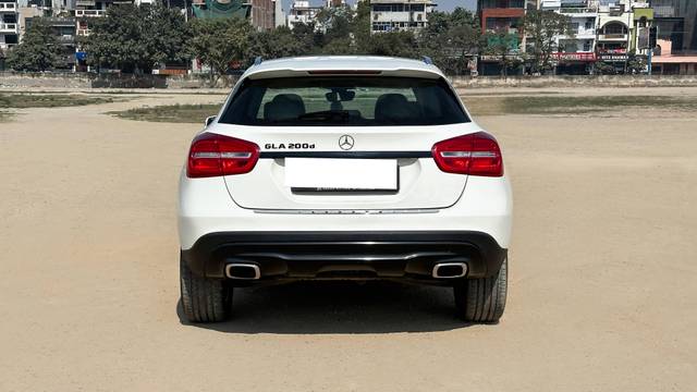 https://images10.gaadi.com/usedcar_image/4588929/original/processed_5cd62e906ac5b90ef95a53d603e878b6.JPG?imwidth=6402