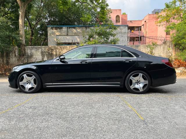 https://images10.gaadi.com/usedcar_image/4588936/original/ce886f689f1a6101d044cb9e6ee3917b.jpg?imwidth=6402