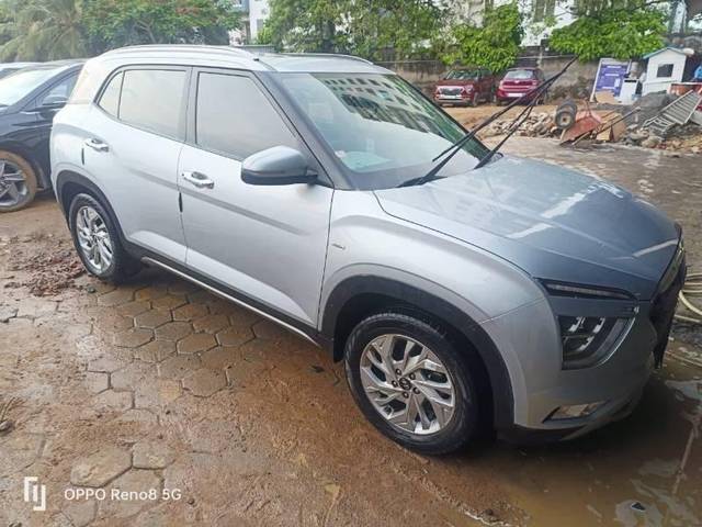 https://images10.gaadi.com/usedcar_image/4588950/original/processed_processed_0b6d64c5-f01e-417b-b976-5d5c5857e490.jpg?imwidth=6400