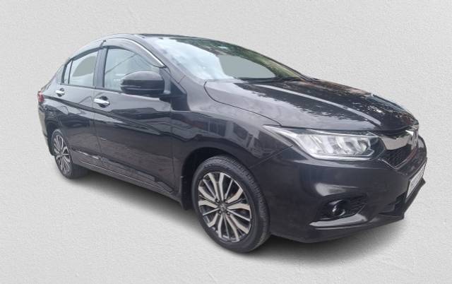 https://images10.gaadi.com/usedcar_image/4589009/original/ade65411913784560685b2c01251380b.jpg?imwidth=6400