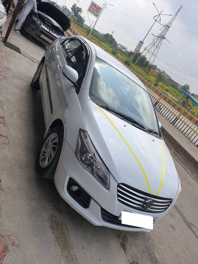 https://images10.gaadi.com/usedcar_image/4589014/original/processed_bd781429ba95fe6530fe2cb8c91067e7.jpg?imwidth=6400