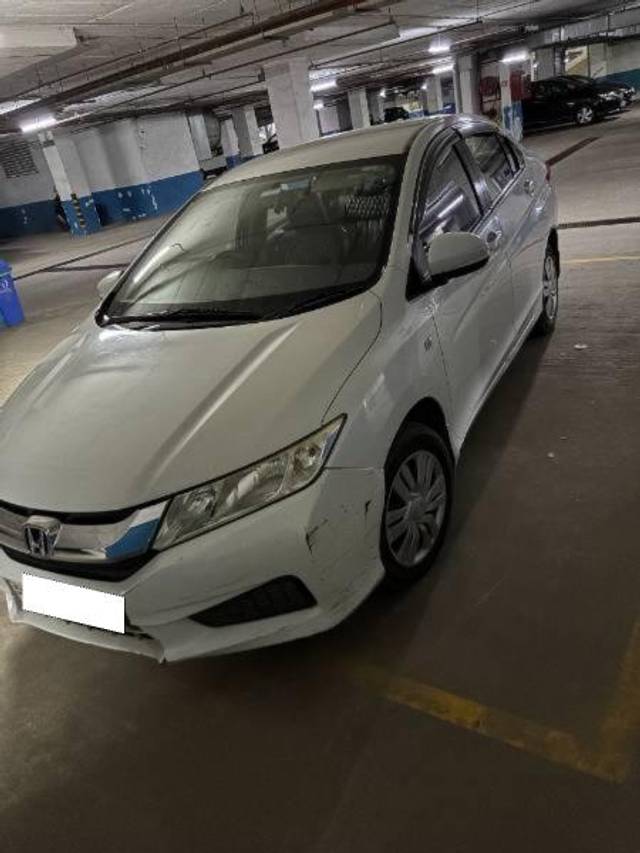 https://images10.gaadi.com/usedcar_image/4589017/original/processed_9e348750-538e-49e3-9918-b735a089fb6d.jpeg?imwidth=6402