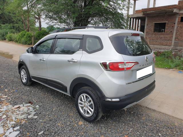 https://images10.gaadi.com/usedcar_image/4589021/original/processed_806bfa5ac90808714bdfa1007919b494.jpg?imwidth=6402