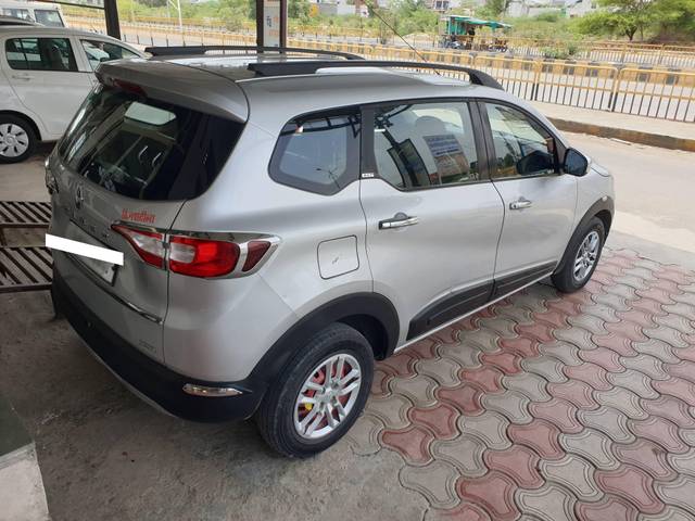 https://images10.gaadi.com/usedcar_image/4589021/original/processed_fa58d8471056b6b2212273b3385a0604.jpg?imwidth=6401