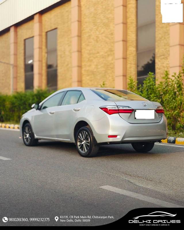 https://images10.gaadi.com/usedcar_image/4589024/original/processed_28a1a3ada2368b33cd16bc9ee109725e.jpeg?imwidth=6401