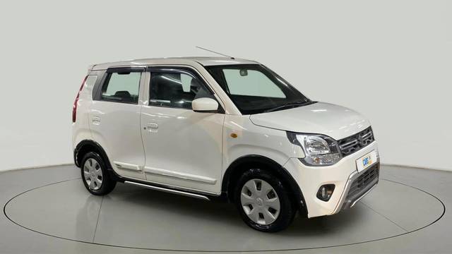 https://images10.gaadi.com/usedcar_image/4589025/original/3b6e31725ffb7c0b3375fc5bb0e27ac9.jpg?imwidth=6400
