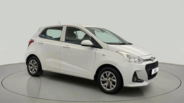 https://images10.gaadi.com/usedcar_image/4589028/original/b26ab4f5a98b47d2de1f20ae4e65feed.jpg?imwidth=6400