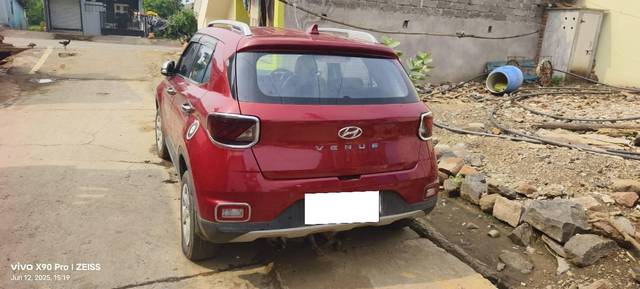 https://images10.gaadi.com/usedcar_image/4589035/original/processed_34043aa3-4c75-4f3c-bdc6-6ff41f7f2251.jpg?imwidth=6401