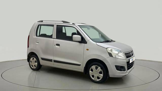 https://images10.gaadi.com/usedcar_image/4589046/original/044fac7ab438b5b877e6febed23029f8.jpg?imwidth=6400