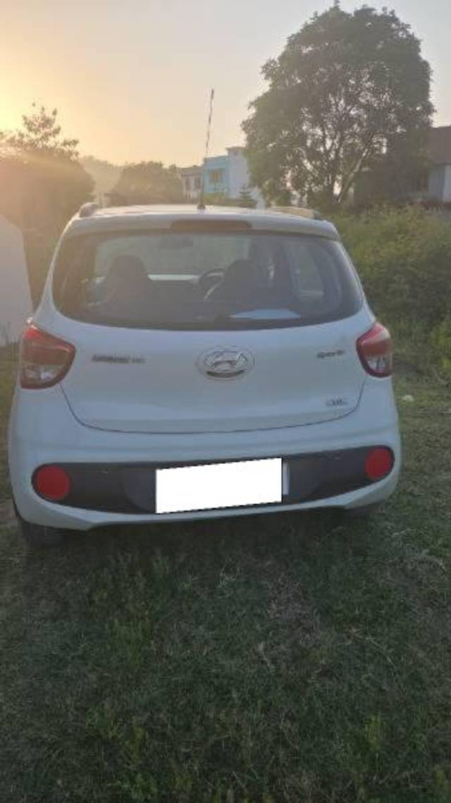 https://images10.gaadi.com/usedcar_image/4589053/original/processed_df02acfd-19af-469c-ae64-4ea0e8d04311.jpg?imwidth=6401