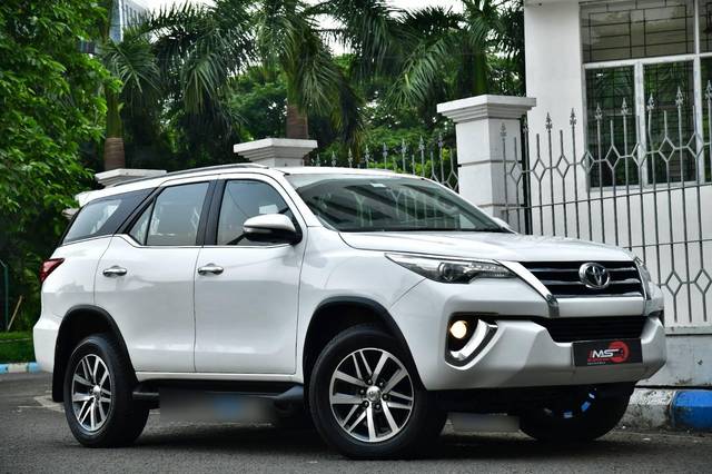 https://images10.gaadi.com/usedcar_image/4589060/original/processed_6ed234bc168ef10e9313148158ac6ed9.jpg?imwidth=6400