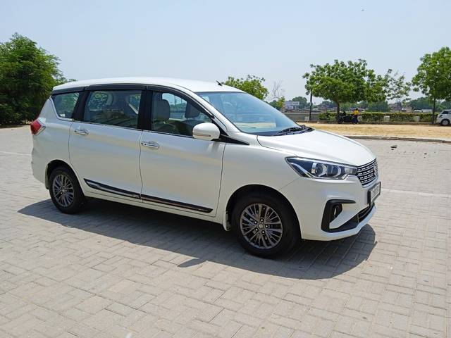 https://images10.gaadi.com/usedcar_image/4589063/original/d3a8f130b2ee9aa4d03e313571f983f1.jpg?imwidth=6400