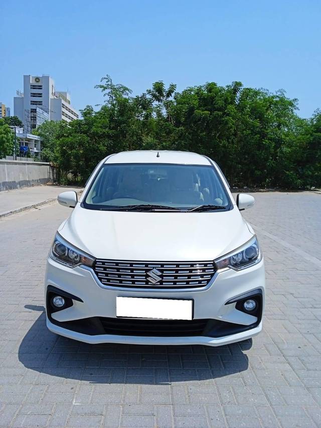 https://images10.gaadi.com/usedcar_image/4589063/original/processed_ededc6c6852159349e3c6aca2dd47246.jpg?imwidth=6402