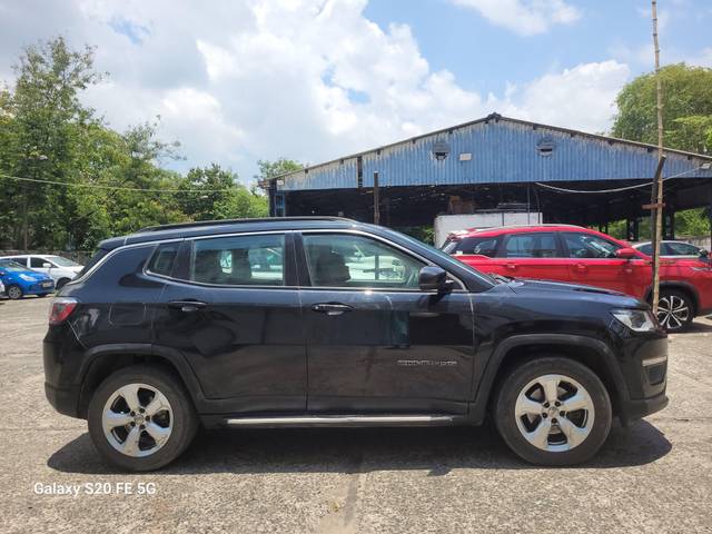 https://images10.gaadi.com/usedcar_image/4589068/original/processed_5c0a980f6cb4ab1e9462f0fa6c39292a.jpg?imwidth=6401