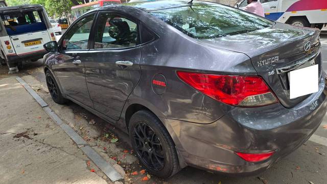 https://images10.gaadi.com/usedcar_image/4589086/original/processed_0a734fe5b9c8bb5ebb06e47e95a552fb.jpg?imwidth=6401