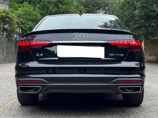 https://images10.gaadi.com/usedcar_image/4589100/original/processed_b5dd20aac2f4010f72c899ebe289adfe.jpg?imwidth=6402