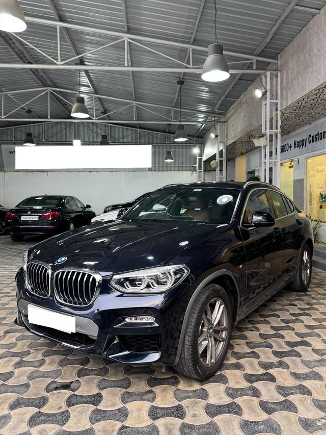 https://images10.gaadi.com/usedcar_image/4589101/original/processed_f33a5cb4f5bae0589abfe6a131096e42.jpg?imwidth=6400
