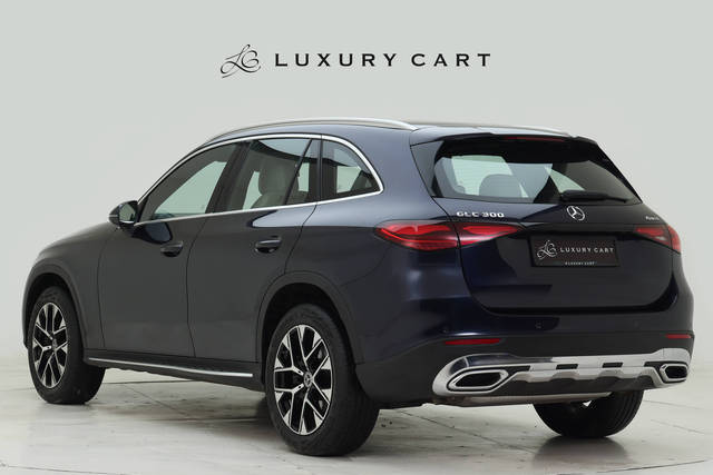 https://images10.gaadi.com/usedcar_image/4589146/original/processed_615e6e1a32dc68c684333aae09510617.png?imwidth=6402