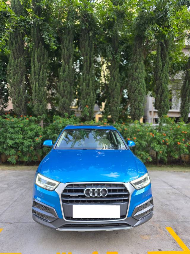 https://images10.gaadi.com/usedcar_image/4589148/original/processed_9389beff75cb4e3c30463acdf4f70b56.jpg?imwidth=6402