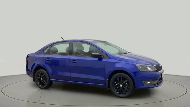https://images10.gaadi.com/usedcar_image/4589153/original/0b5d158d2166dd773aefb01d852e2a3b.jpg?imwidth=6400