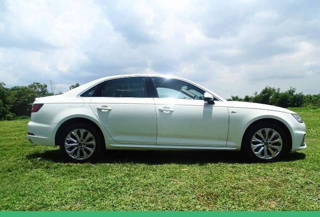 https://images10.gaadi.com/usedcar_image/4589158/original/processed_6c92d7aa6ed3ffd492cfe82c30221146.jpg?imwidth=6401
