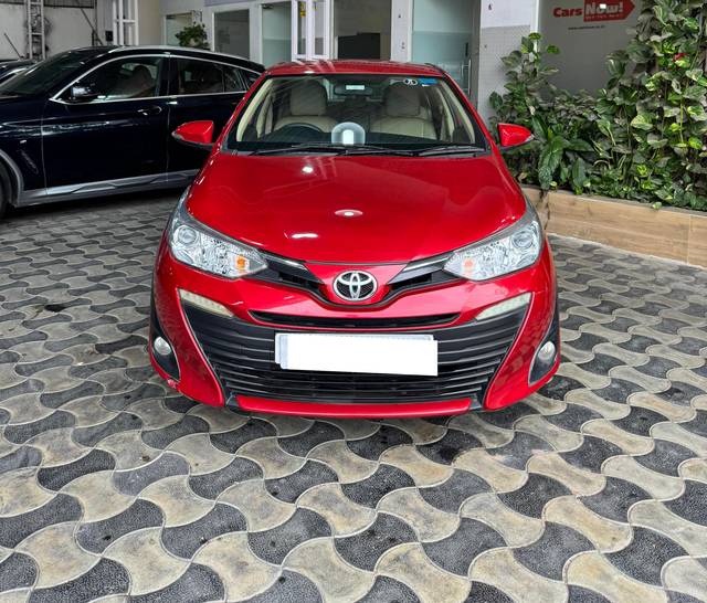 https://images10.gaadi.com/usedcar_image/4589160/original/processed_7afc13bc927a4b77f07e3381b811af7e.jpg?imwidth=6400