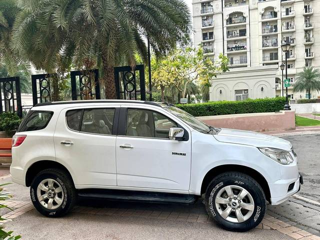 https://images10.gaadi.com/usedcar_image/4589166/original/processed_137c2befece707af024e7d71c0196bee.jpg?imwidth=6401