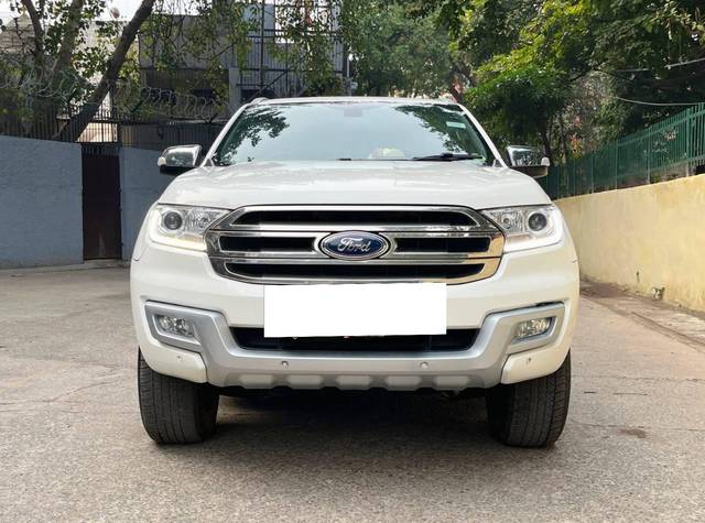 https://images10.gaadi.com/usedcar_image/4589169/original/processed_f018d5b7f09c0f4b229d66bfeac781a6.jpg?imwidth=6401