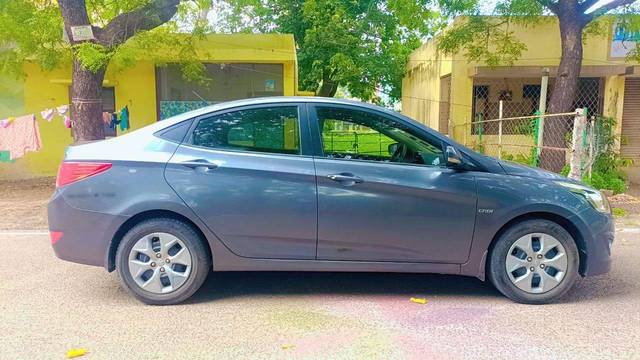 https://images10.gaadi.com/usedcar_image/4589171/original/processed_6e7b6c248def5fea9a4a40fa5d256780.jpg?imwidth=6401