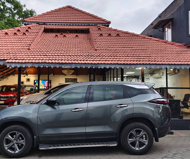 https://images10.gaadi.com/usedcar_image/4589174/original/processed_9cc6d883-1051-4949-8d90-f3dd0d5d09c4.jpg?imwidth=6401