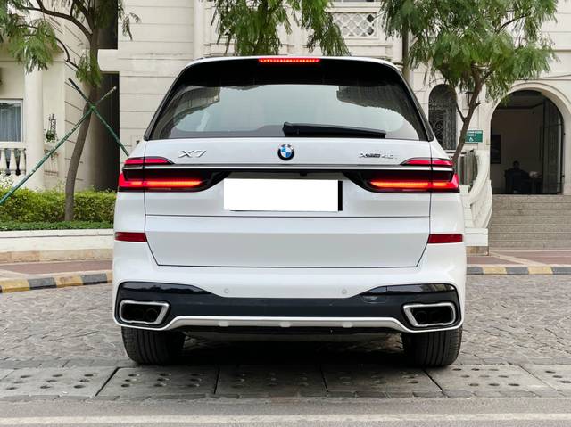 https://images10.gaadi.com/usedcar_image/4589182/original/processed_4d6f81b23891baa863aaafebfe3b10b6.jpg?imwidth=6402