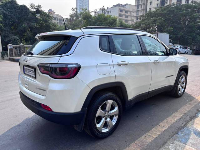https://images10.gaadi.com/usedcar_image/4589184/original/processed_8203d0cc6a5c2d8466ca29a86c549e0a.jpeg?imwidth=6402