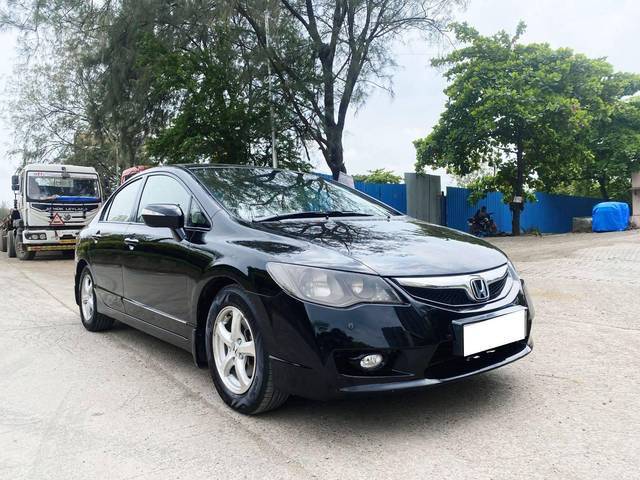 https://images10.gaadi.com/usedcar_image/4589200/original/processed_b40fc87fd257a3039b3cb4fa81ddf600.jpg?imwidth=6400